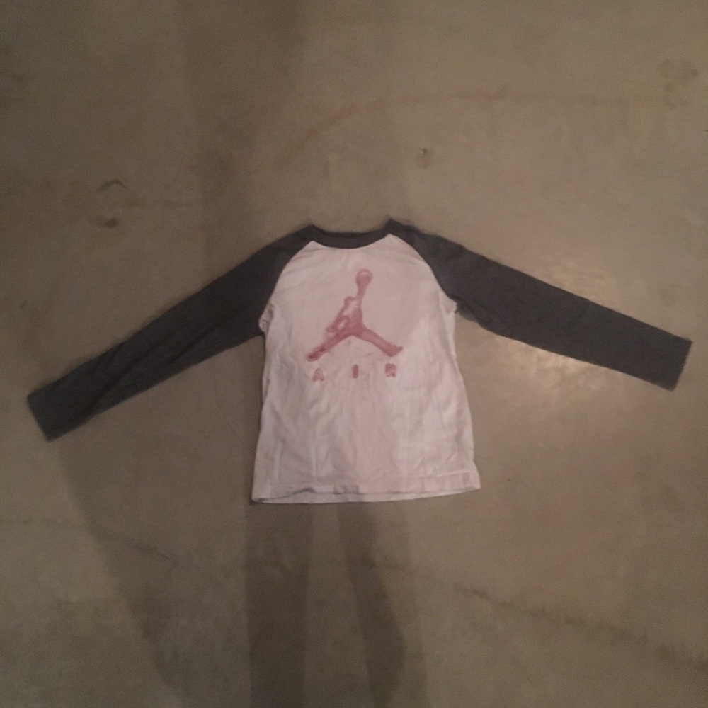 Nike graphic Tee.